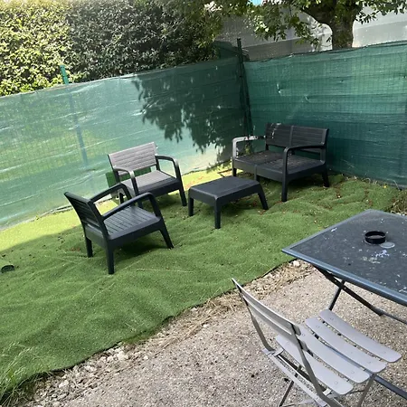 Hébergement de vacances Maison Agreable Pour 6 A 5 Mm De *